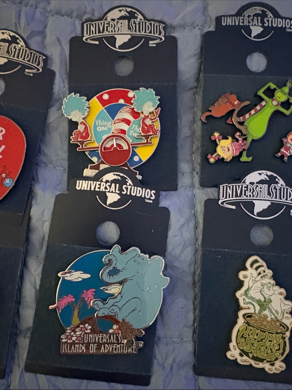 Universal Studios Enamel Pin Set -Multi Color dr. Seuss cat in hat grinch n more - Picture 3 of 10